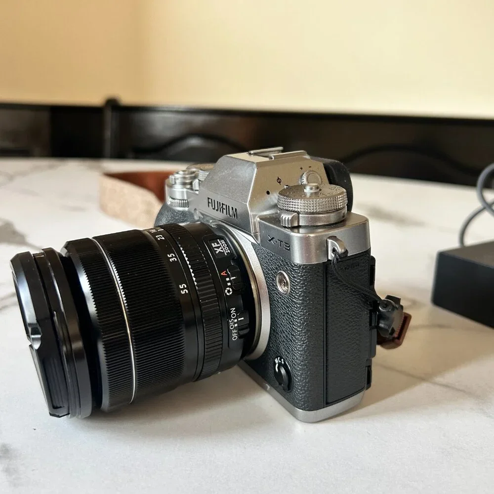 Fujifilm Silver and Black Mirrorless Camera with Lens and Charger Kit
